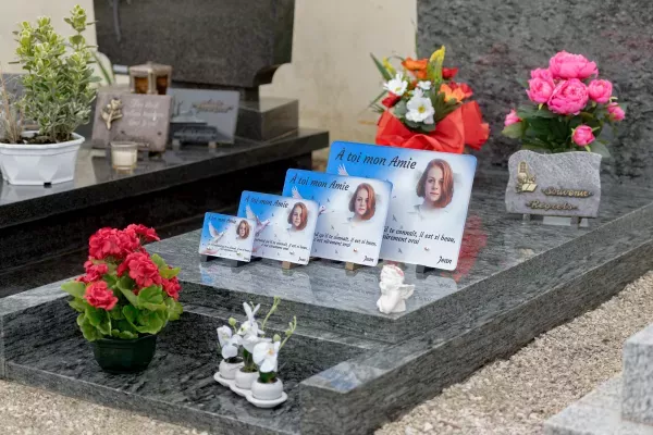 Présentation des différentes tailles de plaques funéraires rectangles